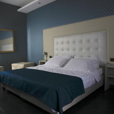 Guiren Dal 1959 Hotel Наполи Екстериор снимка