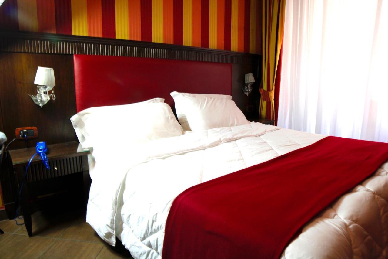 Guiren Dal 1959 Hotel Наполи Екстериор снимка