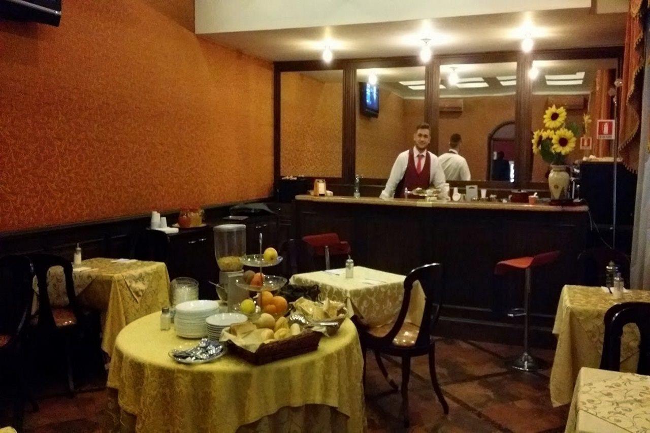 Guiren Dal 1959 Hotel Наполи Екстериор снимка